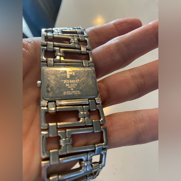 Beautiful 2006 FOSSIL ES-1751 Women's Quartz Watch Works! - Picture 6 of 10